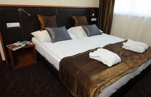 Standard kétágyas szoba – Hotel Eger épületszárny